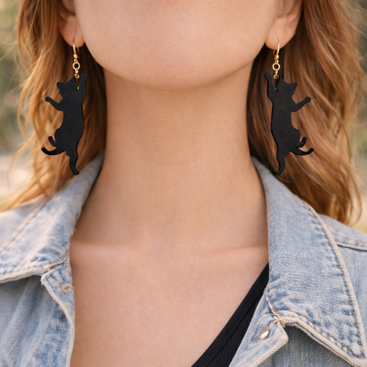 🐾 The Pounce Earrings